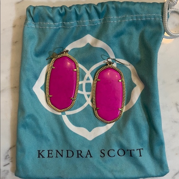 Jewelry - Kendra Scott Danielle earring hot pink
